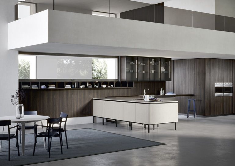Ampia cucina moderna con elementi speciali che impreziosiscono lo spazio Cucina Dibiesse